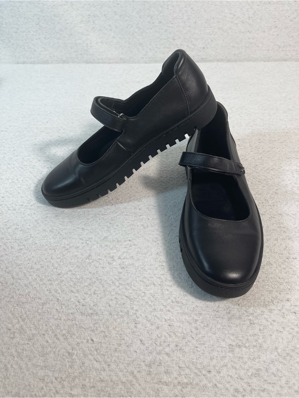 Vionic Uptown Mary Jane Flats With  Adjustable Strap,Black Leather Sz7. SKU#0478 - Picture 4 of 6